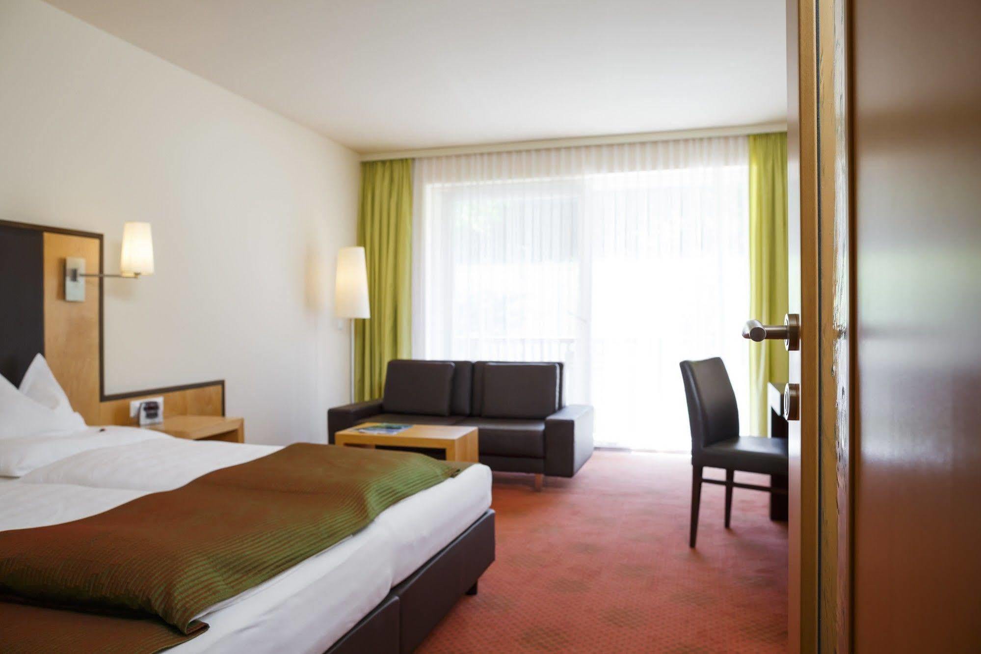 וולדן אם וורתרסי Seehotel Vinzenz מראה חיצוני תמונה